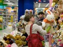«Детский мир» в Ростове-на-Дону оштрафовали за продажу поддельной одежды для малышей