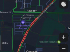 На въездах в Ростов по М-4 и другим дорогам перекрыли движение