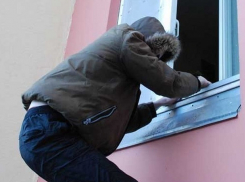 Золотые запасы дачницы достались пронырливому вору в Ростовской области