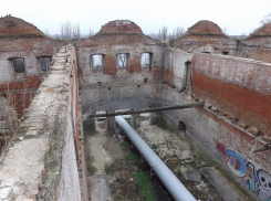 Общественники отклонили проект реконструкции Парамоновских складов из-за подозрительных свай