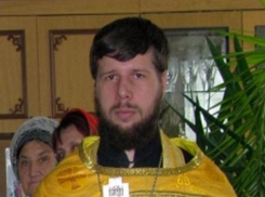 Молодой настоятель храма погиб в ДТП на встречке в Ростовской области