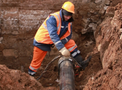 Два микрорайона остались без воды из-за внезапной коммунальной аварии