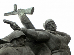 Имя на карте Ростова: Саша Нозадзе — девушка, которая остановила танки