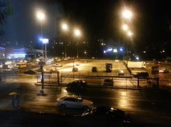 Ночной дрифт ростовских гонщиков на стоянке «Окей» не дает спать жителям Северного