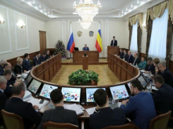 Расходы Ростовской области на чиновников в 2020 году вырастут на миллиард рублей