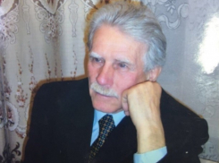 Усатый, седовласый 79-летний мужчина пропал в Ростове-на-Дону