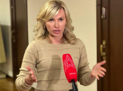 Депутат Госдумы Стенякина после выступления Путина записалась на сестринские курсы