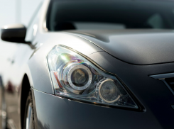 В Ростовской области выставили на торги семь подержанных машин чиновников