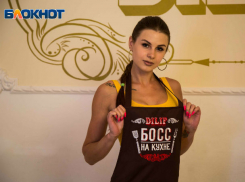 Участница «Мисс Блокнот Ростов-2019» Виктория Сафонова не рискнула пробовать свою окрошку