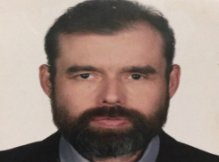 Страдающего психическим расстройством двухметрового мужчину разыскивают по улицам Ростова