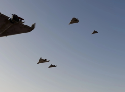 Беспилотники ВСУ повредили коммерческий объект и эстакаду в Каменске