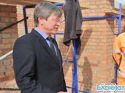 Замглавы Матвеево-Курганского района, насмерть сбивший пешехода, выпущен на свободу