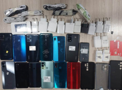 В батайскую колонию пытались пронести 12 мобильных телефонов