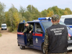 В Донецке на берегу реки обнаружили труп женщины с привязанной к ней камнями