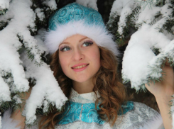 Ростов голосует за самую знойную Снегурочку