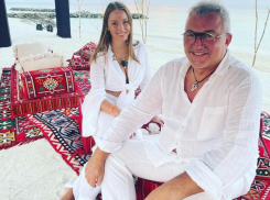 Сыновей Диброва вывезли в Ростов из столицы на фоне скандала с изменой его жены Полины