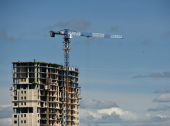 В Ростове насмерть разбился строитель, упав с большой высоты  