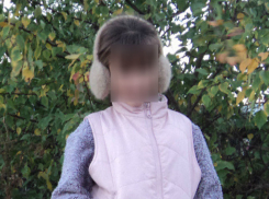 Родители школьниц, сбежавших в Чечню, считают - дочерей хотели завербовать в ИГ