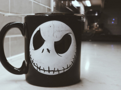 Разговоры о смерти и хлеб с маслом: в Ростове открывается Death Cafe