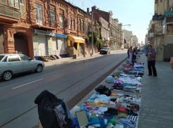 В Ростове найдут место под стихийные рынки и овощные развалы