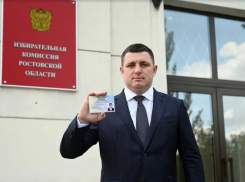 Известный по спорам с сити-менеджером депутат Петр Пятибратов опроверг слухи о своем уходе из Гордумы Ростова