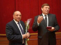 Суд продлил арест главы Аксайского района Виталия Борзенко на два месяца