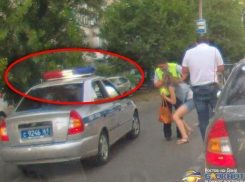 В Ростовском ГИБДД утверждают, что сотрудники ДПС, сбившие девушку, ехали со спецсигналами