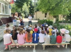 Маленьких жителей Ростова приучают к сбору макулатуры