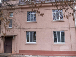 «На улице ощутимо похолодало. Понимаю»: мэр Таганрога ответила жителям ждущим новые окна после атак БПЛА