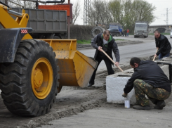 Полицейские Ростова провели субботник 
