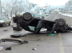 Сбивший женщину с ребенком в коляске водитель иномарки оказался пьян, - полиция Ростова