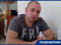 Друзья поздравляют с днем рождения десантника Ивана Кощеева