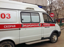 Молодые девушки пострадали в Ростове после тарана мини-погрузчика «Ладой»