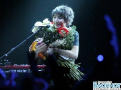 Ростовские фанаты извинились перед Земфирой на концерте в Воронеже