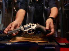 Револьвер для жителя Ростовской области обнаружили сотрудники «Почты России» в Подмосковье