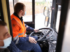 На ростовские городские маршруты вышли работать 30 водителей