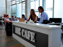 В аэропорту Ростова открылось сразу семь магазинов, баров и кафе