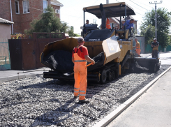 Самую «убитую» улицу России в Ростове отремонтируют на следующей неделе