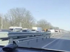 Новошахтинск перекрыли блокпостами из-за розыска стрелявшего в полицейских преступника