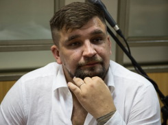 Баста назвал себя рэп-казаком и показал, как выглядел в юности