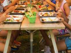 Путевка ценой 66 тысяч рублей: мать заболевшего в лагере ребенка из Ростова рассказала подробности