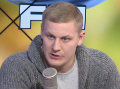 Спортсмен из Ростовской области Сергей Павлович в первом раунде проиграл титульный бой UFC