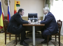 Василий Голубев остался недоволен плохими дорогами в Зверево