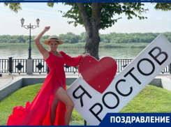 День рождения отмечает донская фотомодель и многодетная мама Полина Диброва