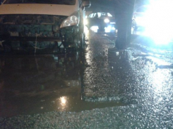 В Ростове-на-Дону автомобили «ловят» ямы на дорогах