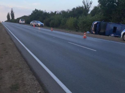 В Ростовской области в ДТП погиб один человек и семь пострадали