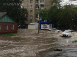 Вместо создания ливневок в Ростове для борьбы с потопами во время дождя  закупят перекачивающий комплекс