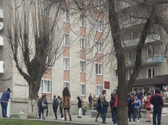  Взрывы со вспышками в общежитии РГЭУ привели к массовой эвакуации ростовских студентов