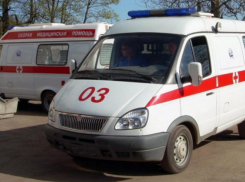 Пьяный дебошир устроил ужасный погром в машине скорой помощи Ростова