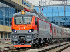 Железнодорожников Ростовской области наказали за плохое освещение и разбитые платформы на остановках